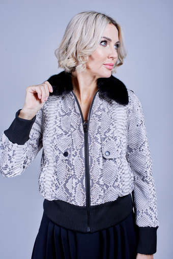 Куртка из натуральной кожи